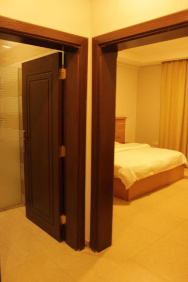 الفخامة الماسية للوحدات السكنية المفروشة Aparthotel Sidi Hamzah ภายนอก รูปภาพ