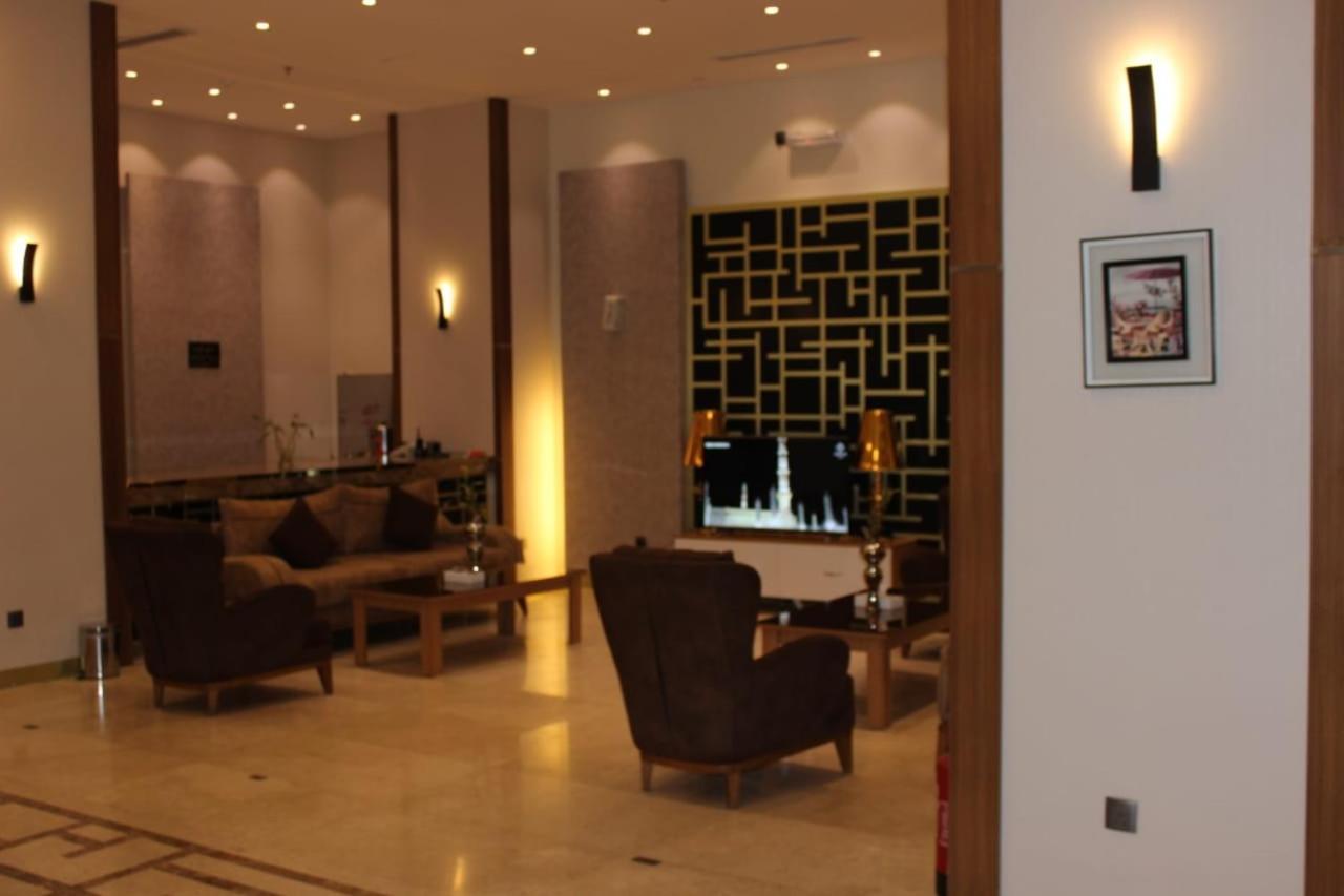 الفخامة الماسية للوحدات السكنية المفروشة Aparthotel Sidi Hamzah ภายนอก รูปภาพ