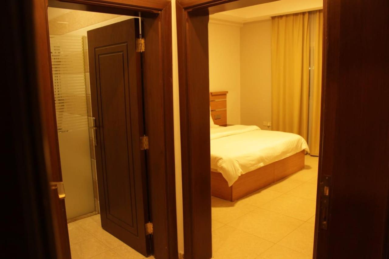 الفخامة الماسية للوحدات السكنية المفروشة Aparthotel Sidi Hamzah ภายนอก รูปภาพ