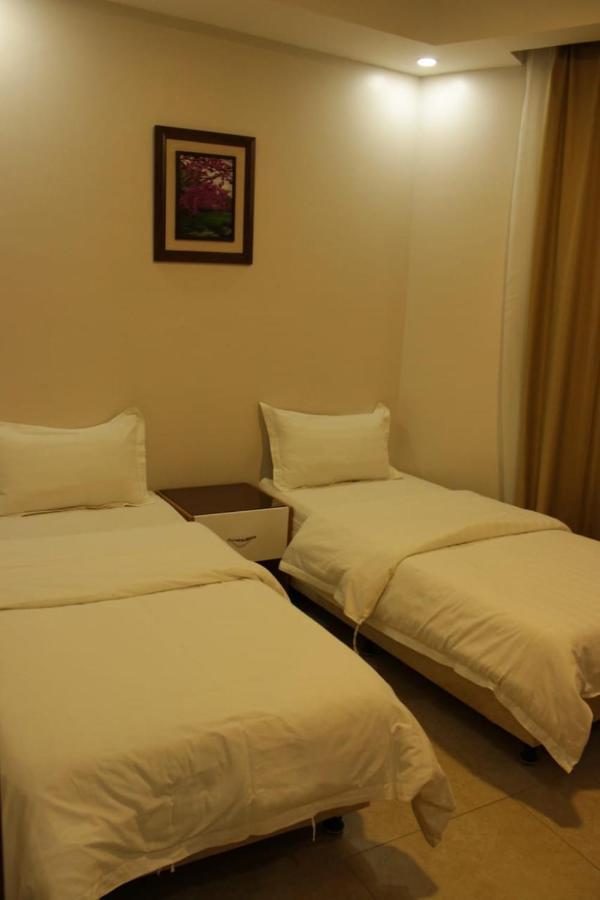 الفخامة الماسية للوحدات السكنية المفروشة Aparthotel Sidi Hamzah ภายนอก รูปภาพ